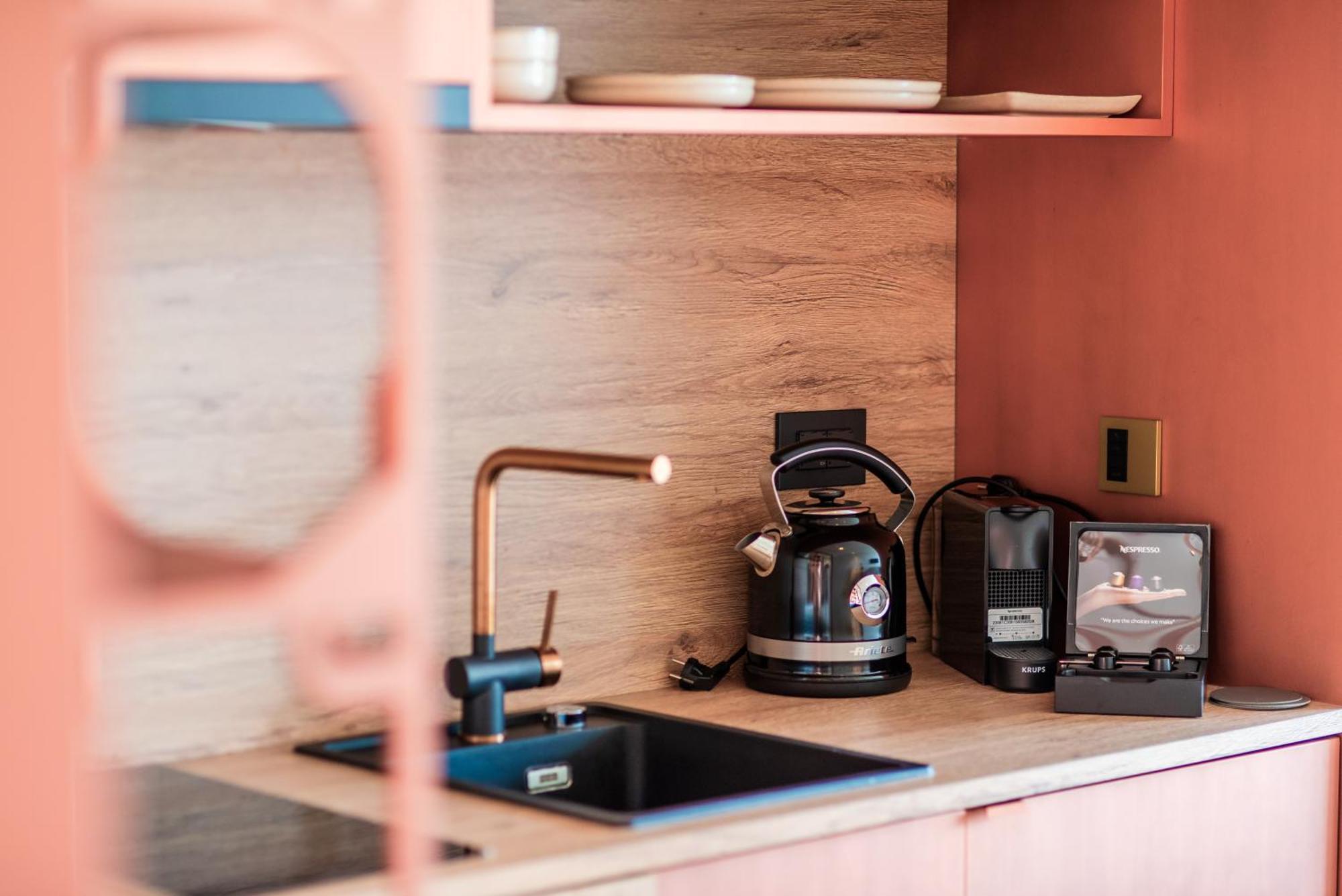 Oniros Residences ソウダ エクステリア 写真