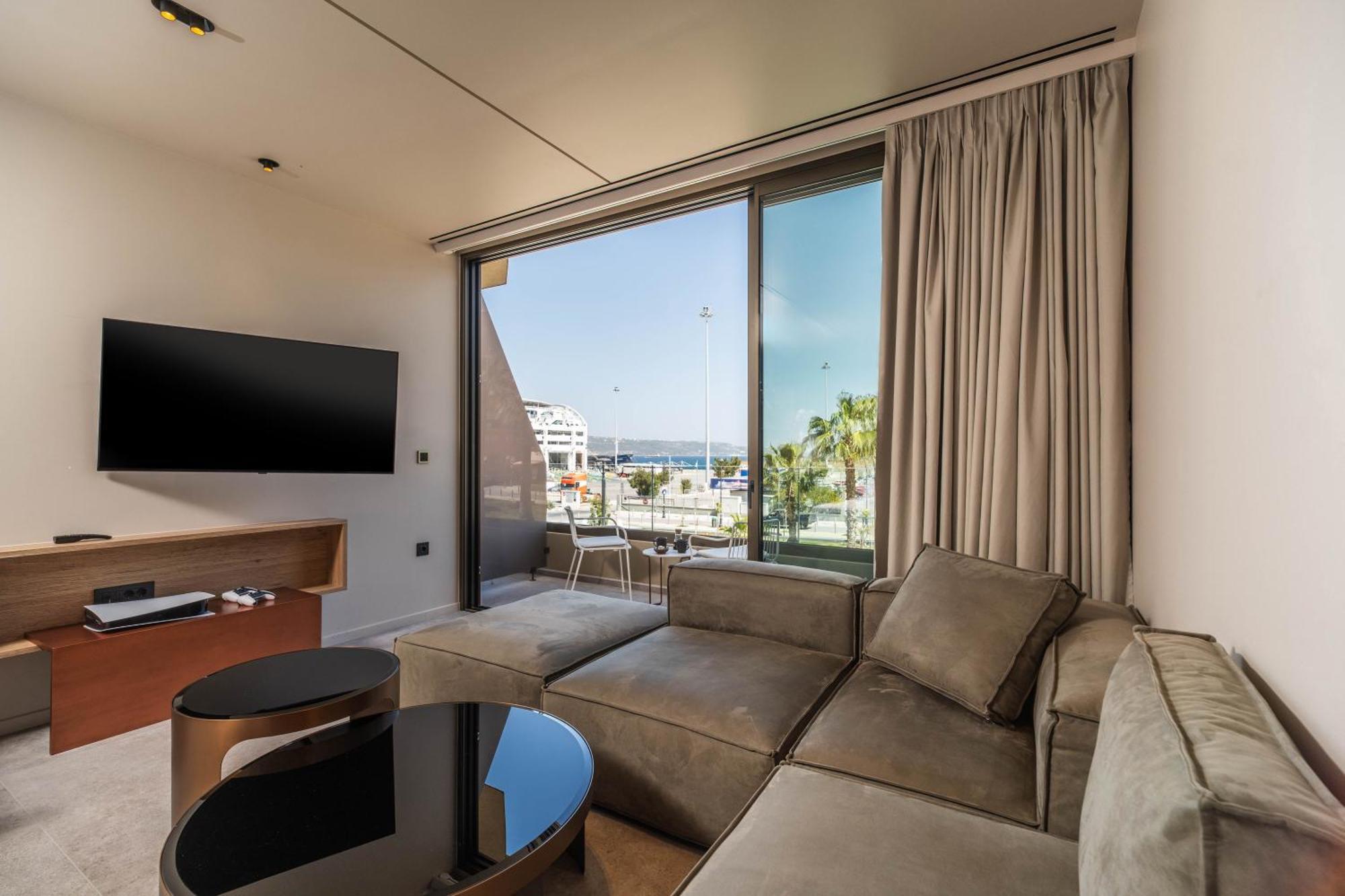Oniros Residences ソウダ エクステリア 写真