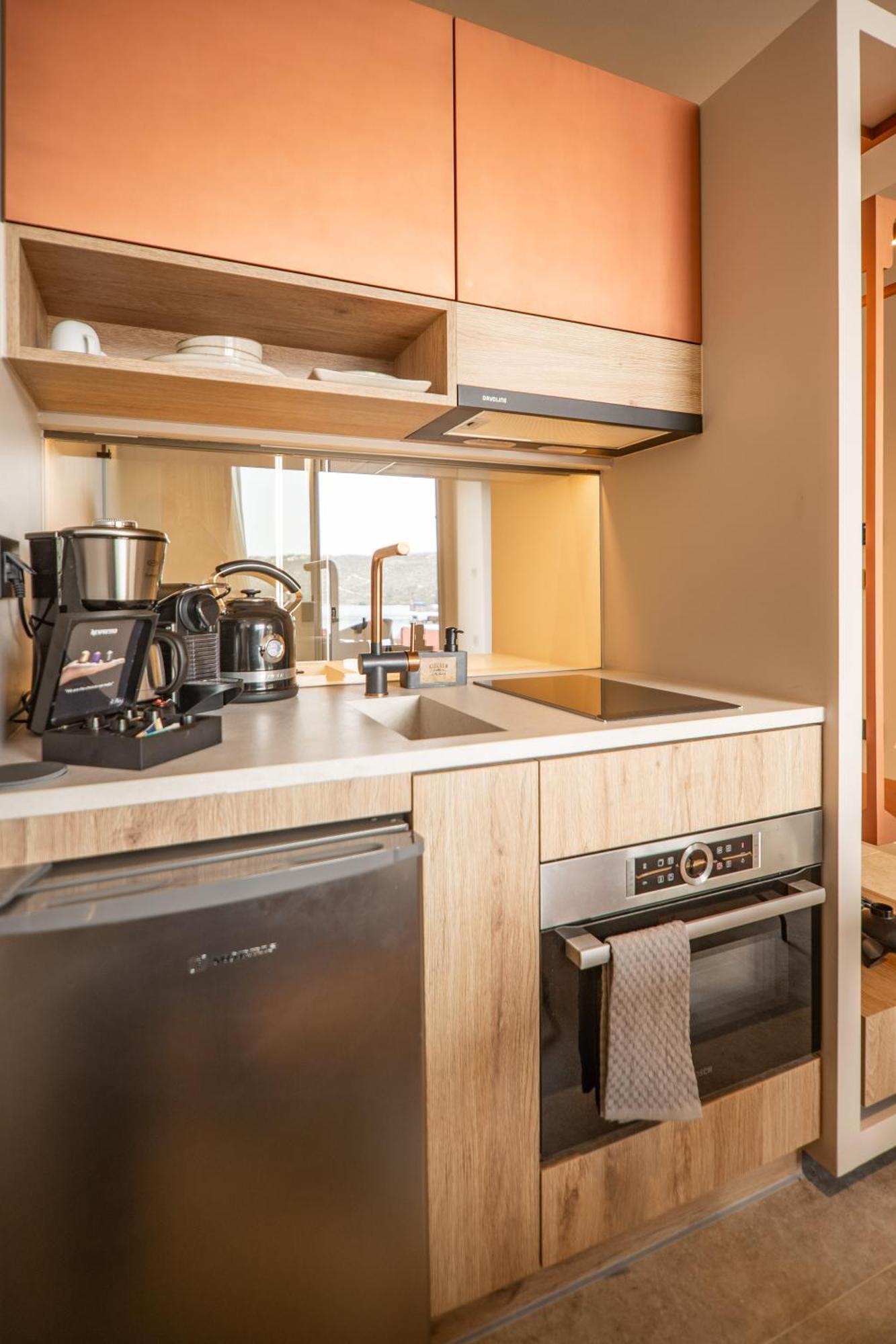 Oniros Residences ソウダ エクステリア 写真