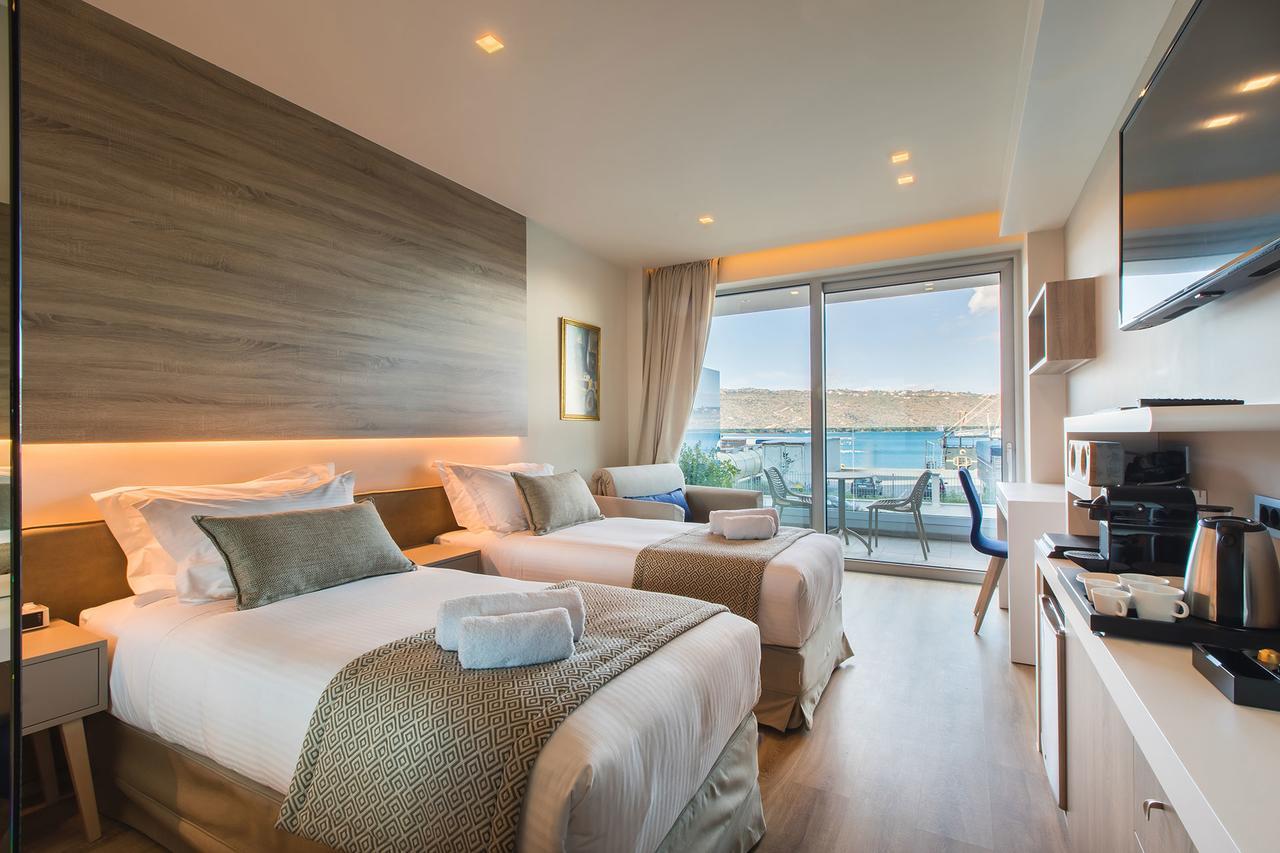 Oniros Residences ソウダ エクステリア 写真